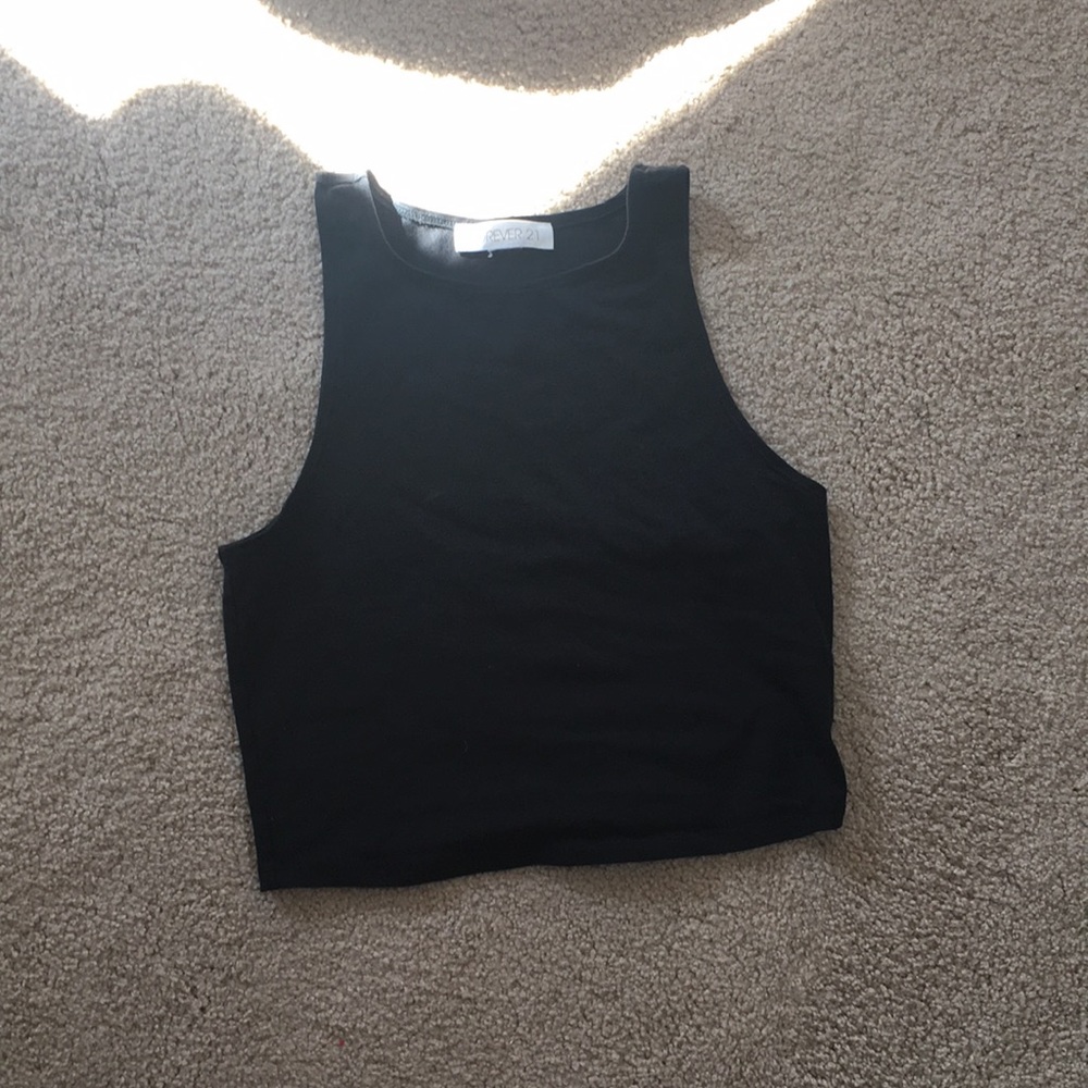 Size: Small: Ages 12-16